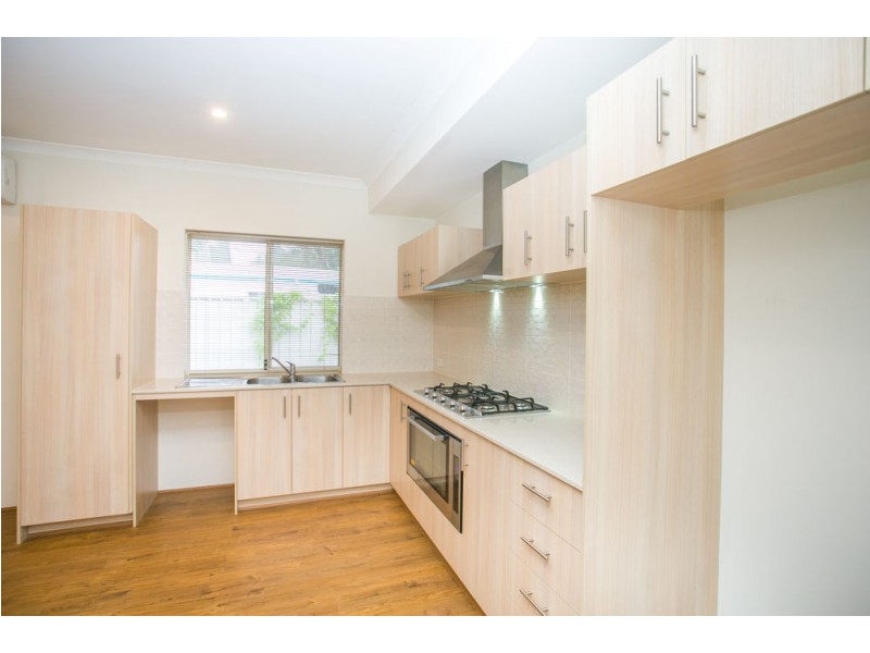 9b Paget Street, Hilton WA 6163