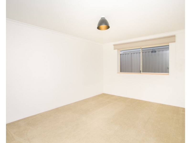 9b Paget Street, Hilton WA 6163