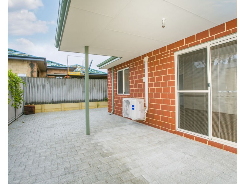 9b Paget Street, Hilton WA 6163
