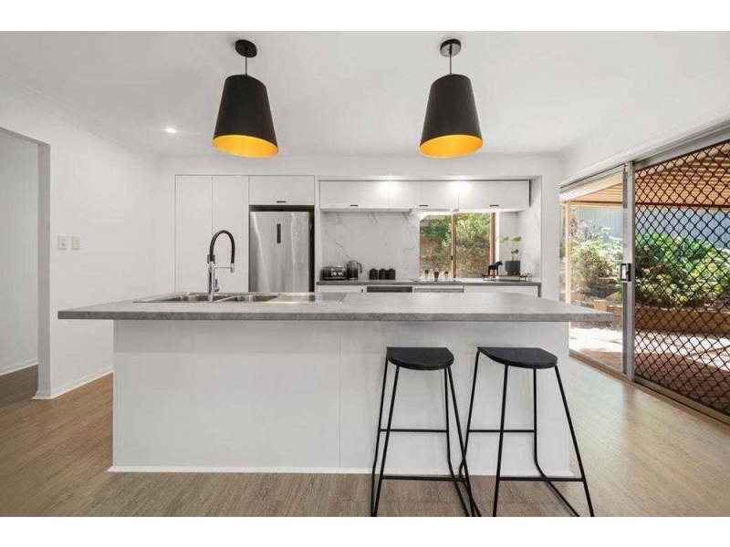 32 Babirra Street, Hope Island QLD 4212