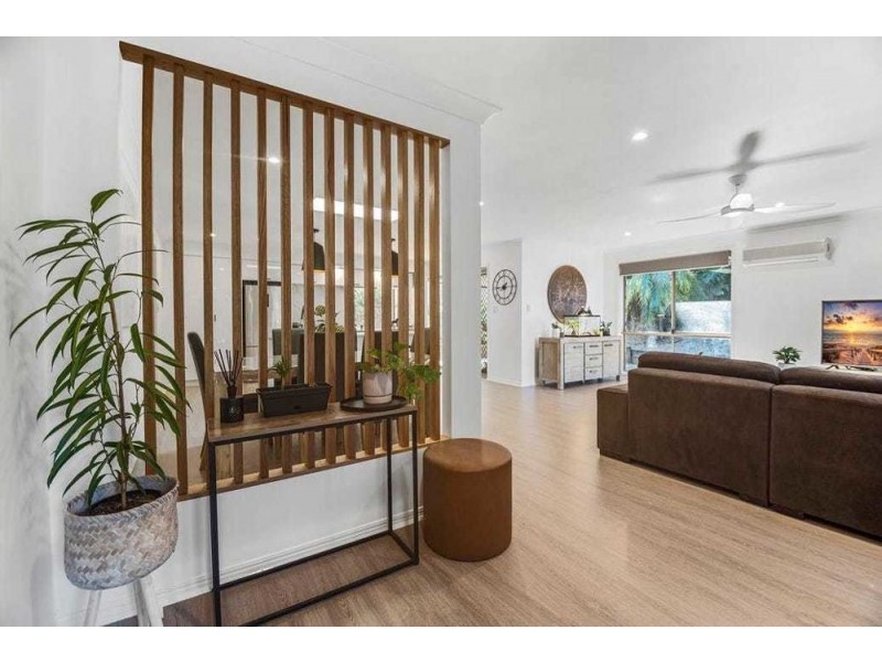 32 Babirra Street, Hope Island QLD 4212