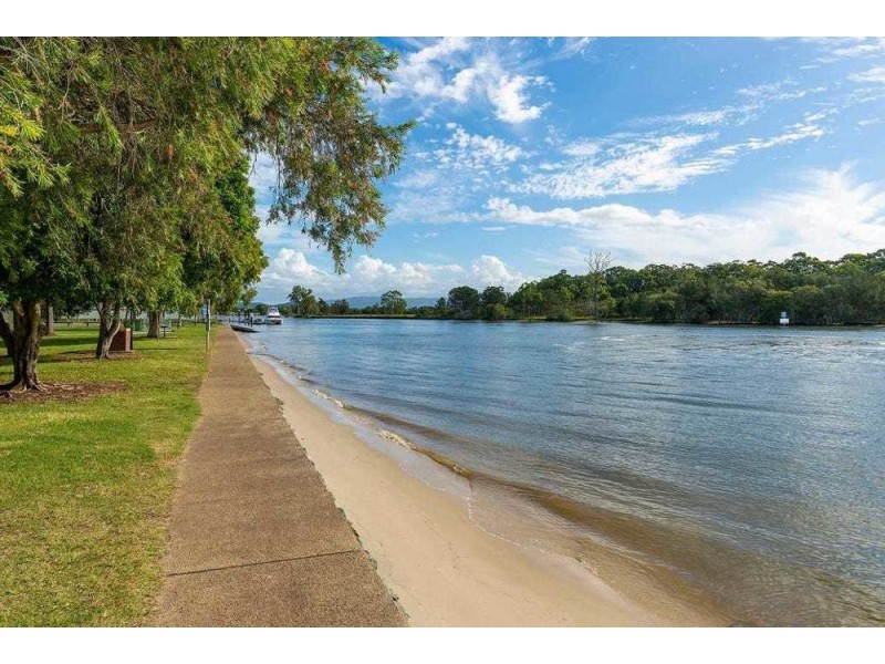 32 Babirra Street, Hope Island QLD 4212