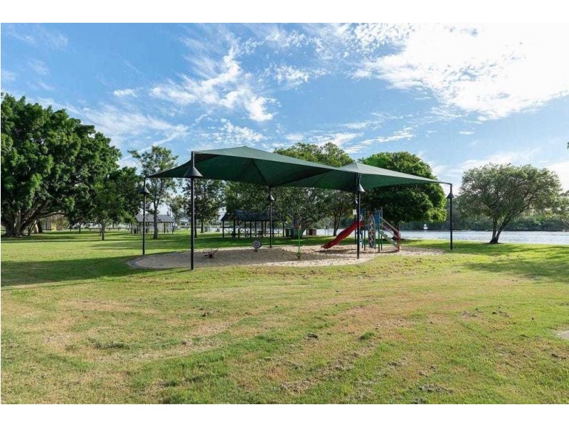 32 Babirra Street, Hope Island QLD 4212