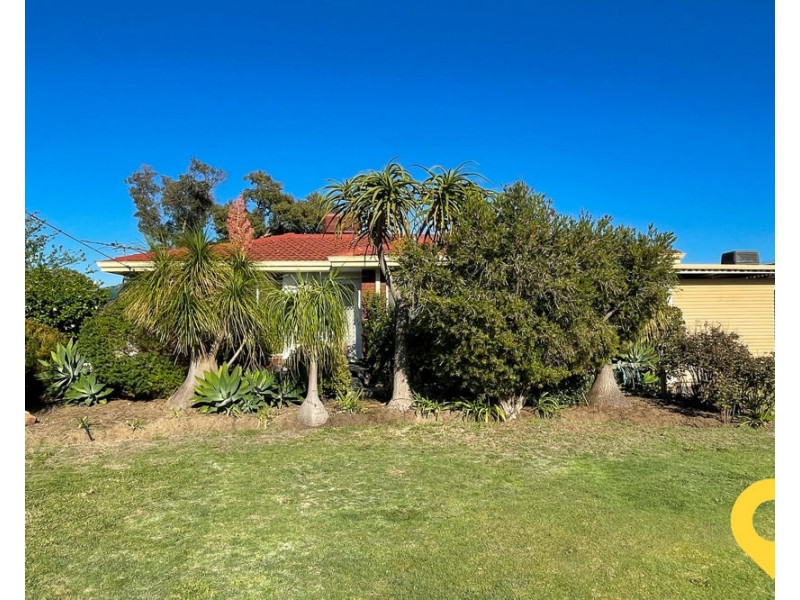 20 Lowth Road, Beckenham WA 6107