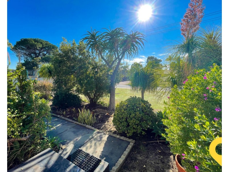 20 Lowth Road, Beckenham WA 6107