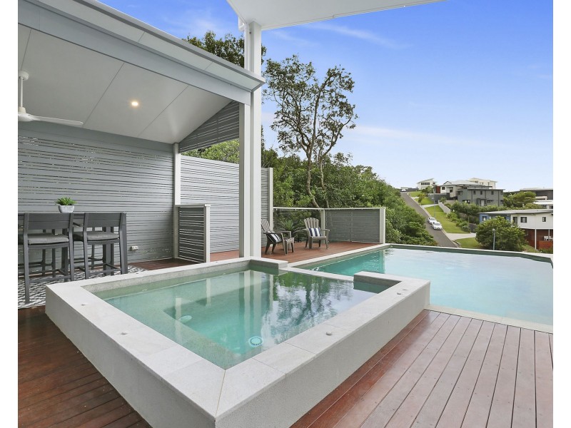 7 Shanagolden Court, Yaroomba QLD 4573