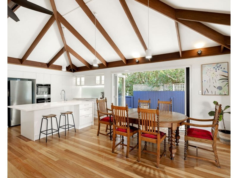 14 North Beach Place, Mudjimba QLD 4564