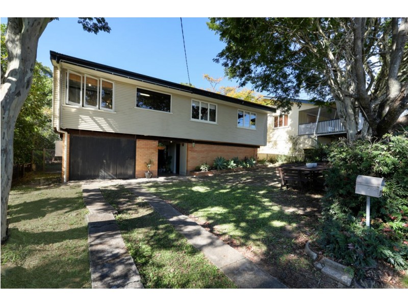 39 Bramcote Street, Chermside West QLD 4032