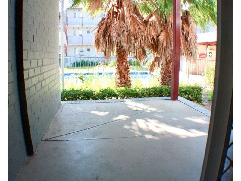 8/14 Coralie Court, Armadale WA 6112