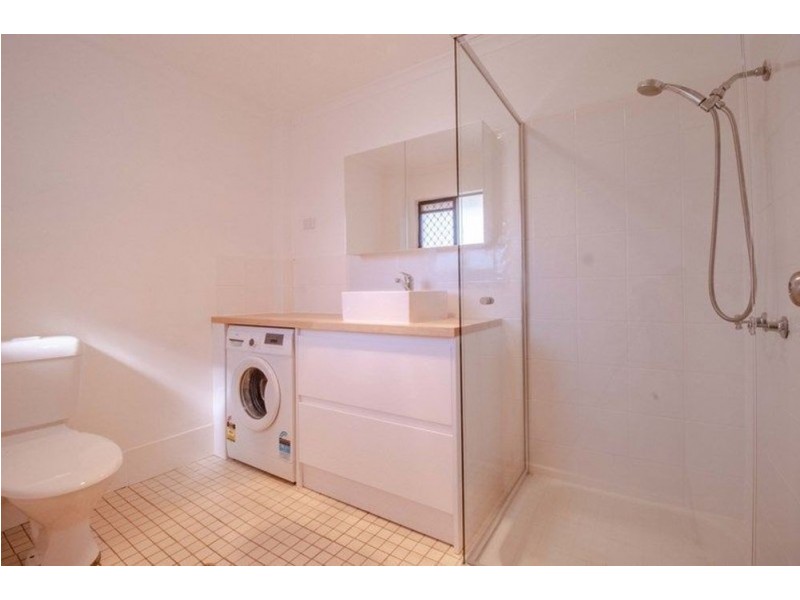 8/23 Stevens Street, Southport QLD 4215