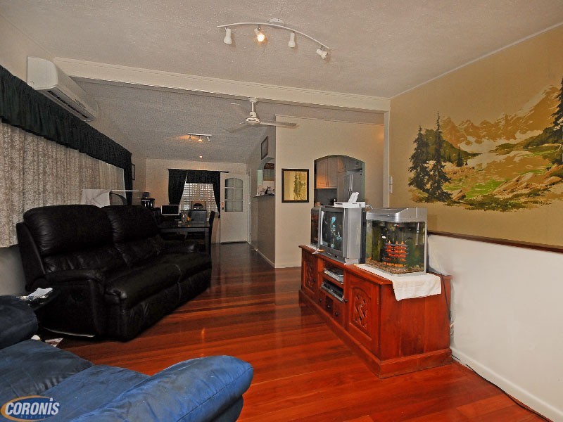 14 Hall Street, Brighton QLD 4017