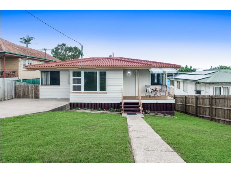 16 Mayfair St, Carina QLD 4152