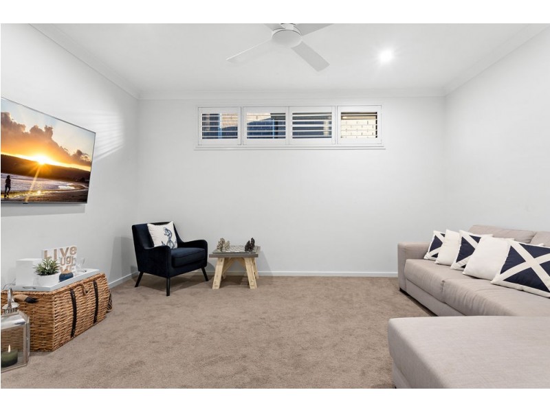 68 Lomond Circuit, Upper Kedron QLD 4055