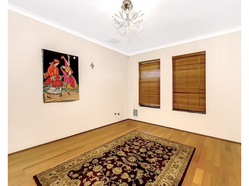 37 Macquarie Boulevard, Hammond Park WA 6164