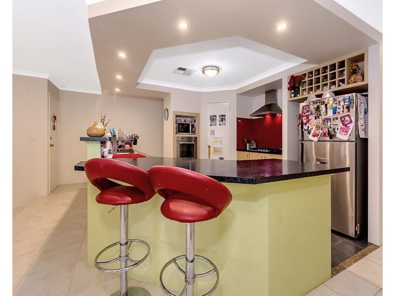 37 Macquarie Boulevard, Hammond Park WA 6164