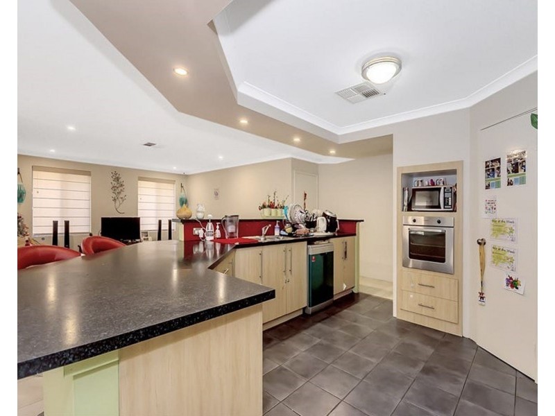 37 Macquarie Boulevard, Hammond Park WA 6164