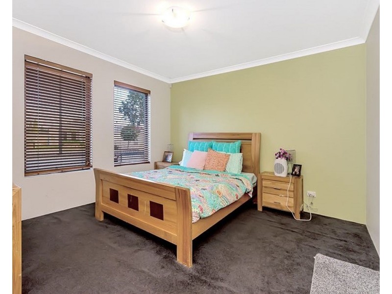 37 Macquarie Boulevard, Hammond Park WA 6164