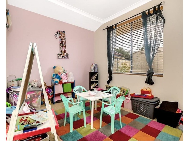 37 Macquarie Boulevard, Hammond Park WA 6164