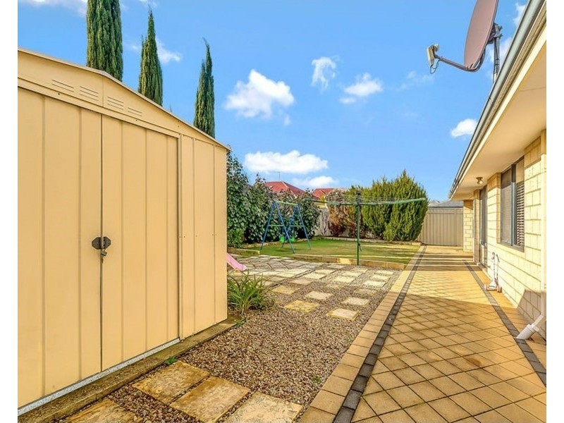 37 Macquarie Boulevard, Hammond Park WA 6164