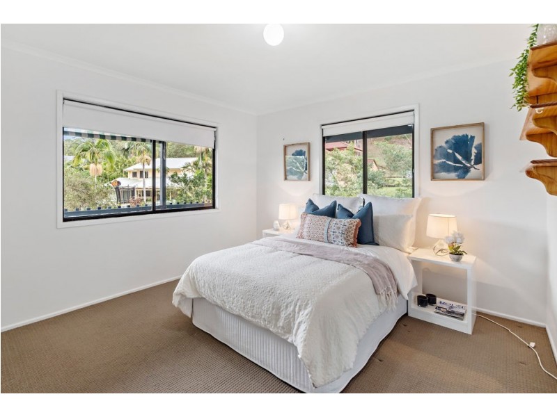 54 Bel Air Court, Ferny Hills QLD 4055