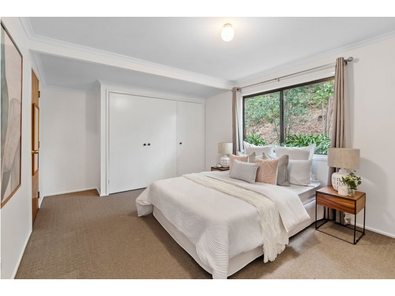 54 Bel Air Court, Ferny Hills QLD 4055