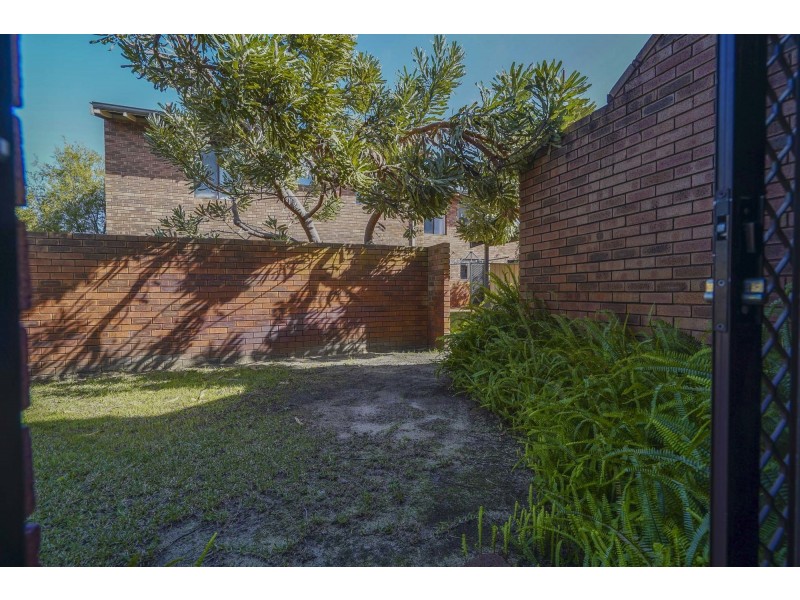 12/8 Gwenyfred Road, Kensington WA 6151