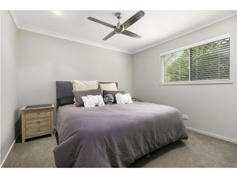 21 Talisman Ct, Eatons Hill QLD 4037