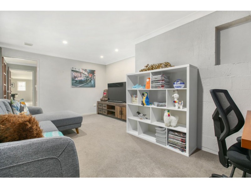 21 Talisman Ct, Eatons Hill QLD 4037