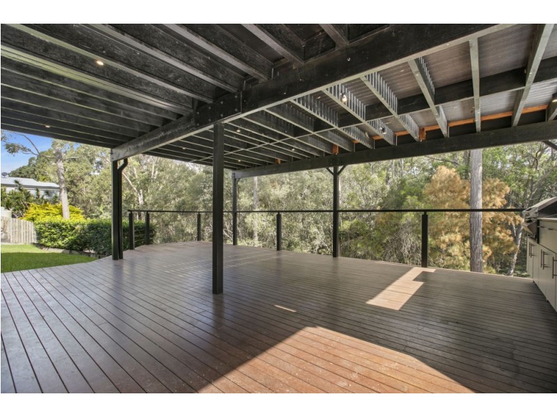 21 Talisman Ct, Eatons Hill QLD 4037