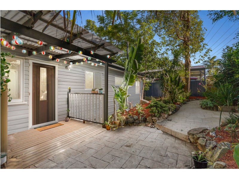 34 Caesar Road, Ferny Hills QLD 4055