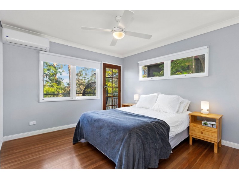 34 Caesar Road, Ferny Hills QLD 4055