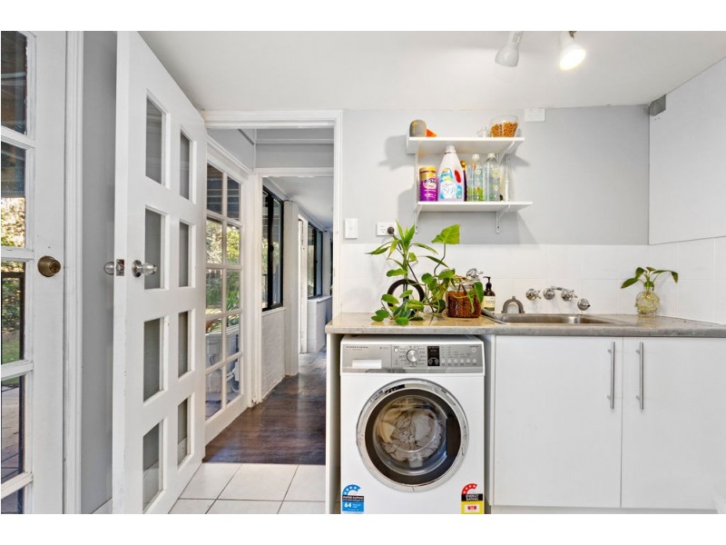 34 Caesar Road, Ferny Hills QLD 4055