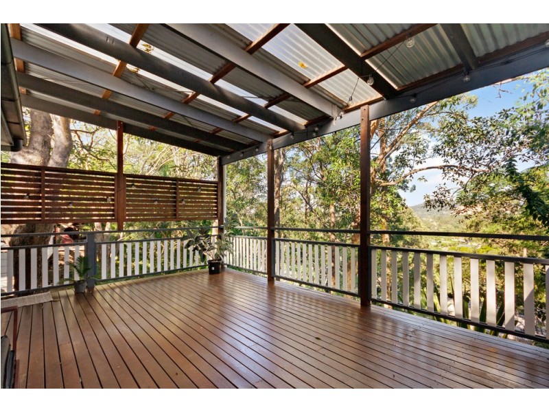 34 Caesar Road, Ferny Hills QLD 4055