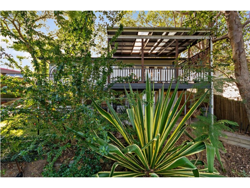 34 Caesar Road, Ferny Hills QLD 4055