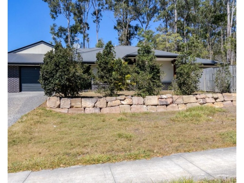 1/27 Eustace Cct, Augustine Heights QLD 4300