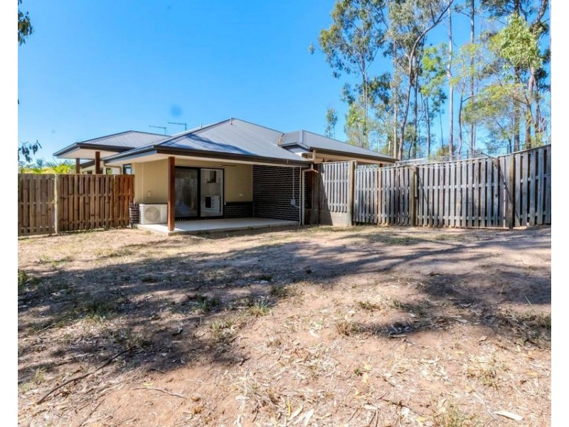 1/27 Eustace Cct, Augustine Heights QLD 4300