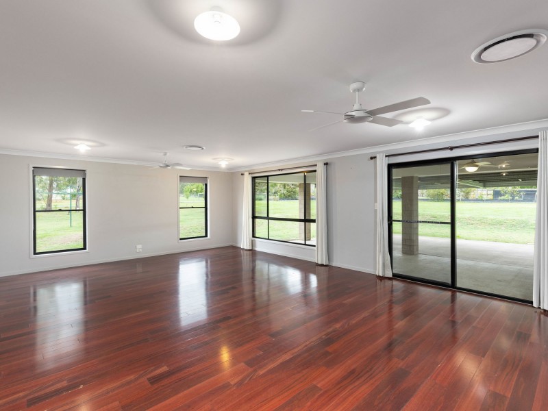 15 R Faulkners Rd, Thagoona QLD 4306