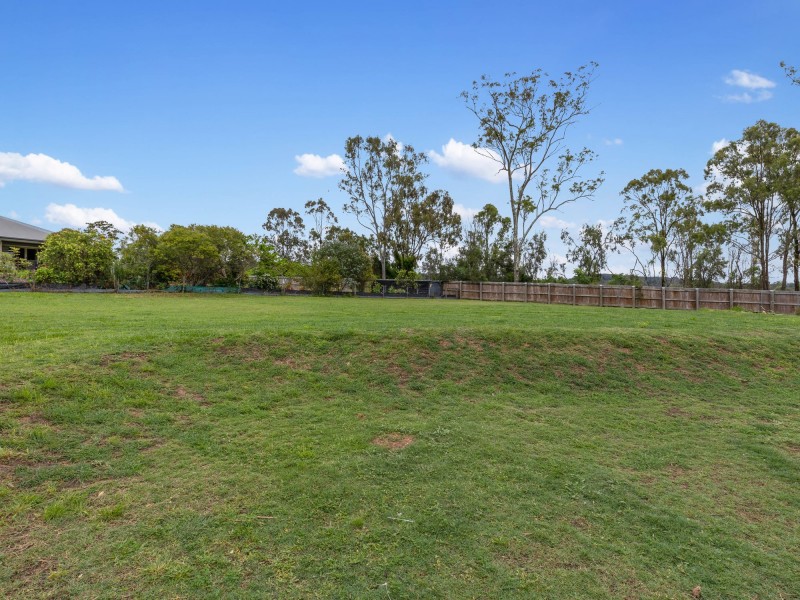 15 R Faulkners Rd, Thagoona QLD 4306