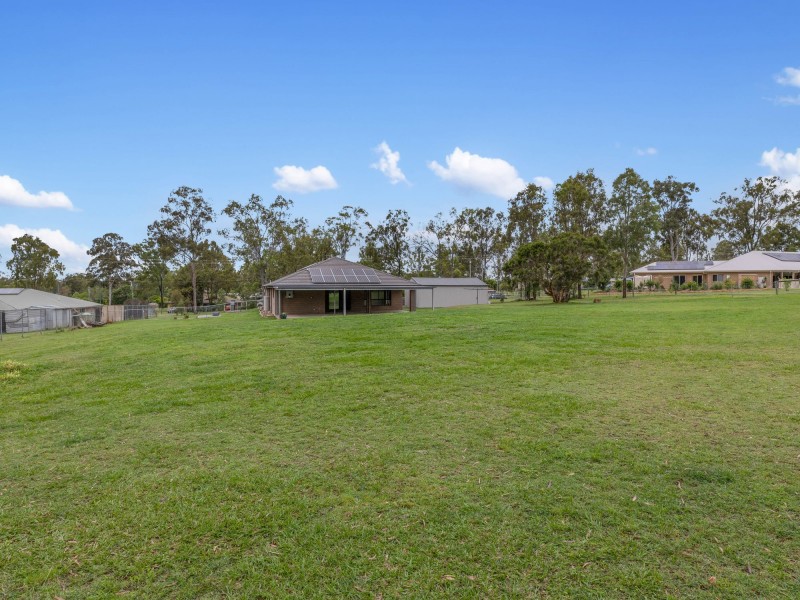 15 R Faulkners Rd, Thagoona QLD 4306