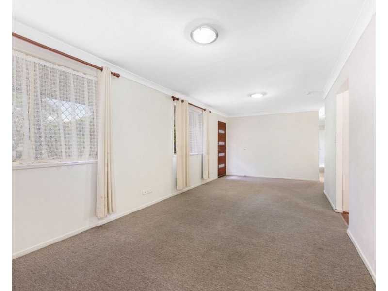 14 Branxton Court, Redbank Plains QLD 4301