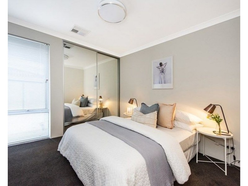 8b Grantham Place, Carlisle WA 6101