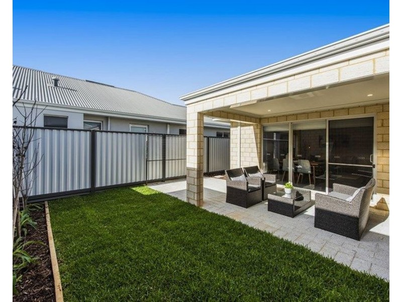 8b Grantham Place, Carlisle WA 6101