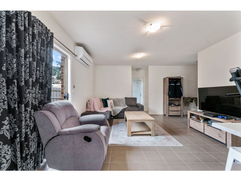 2/88 Albert Street, Rosedale VIC 3847