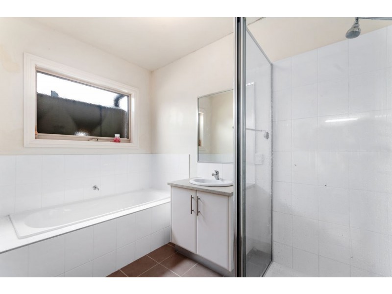 2/88 Albert Street, Rosedale VIC 3847