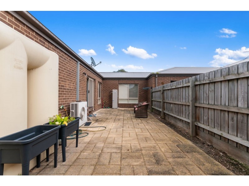 2/88 Albert Street, Rosedale VIC 3847