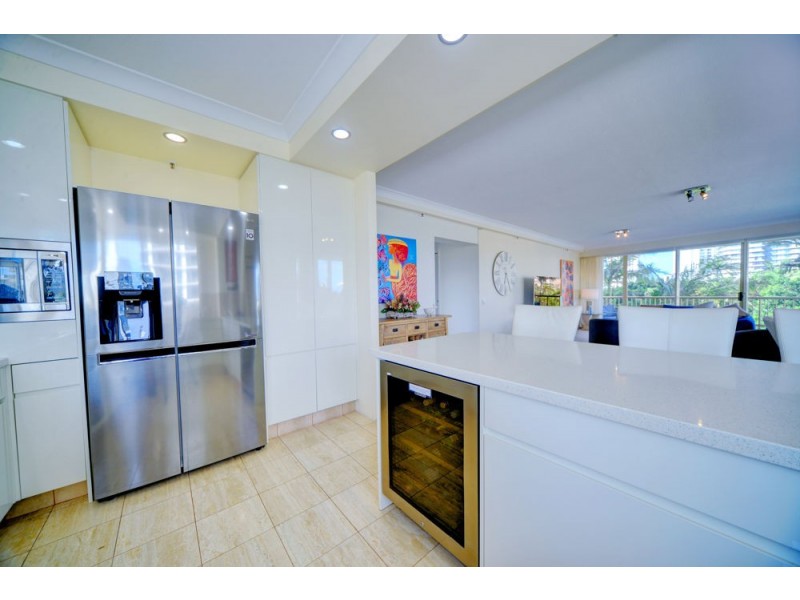 34/1 Serisier Ave, Main Beach QLD 4217