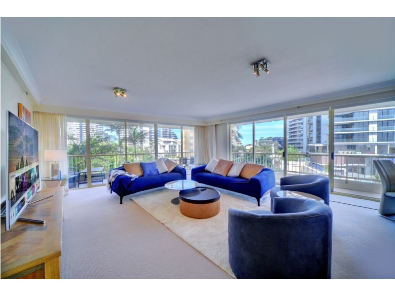 34/1 Serisier Ave, Main Beach QLD 4217