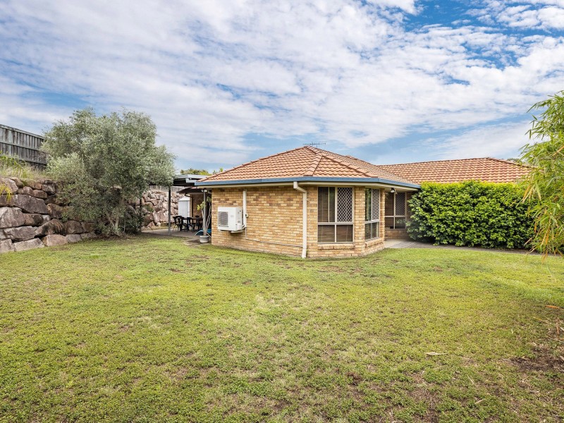 10 Coolgardie Court, Arana Hills QLD 4054