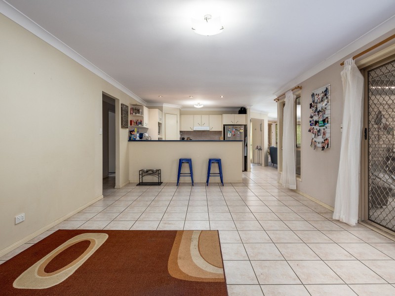 10 Coolgardie Court, Arana Hills QLD 4054