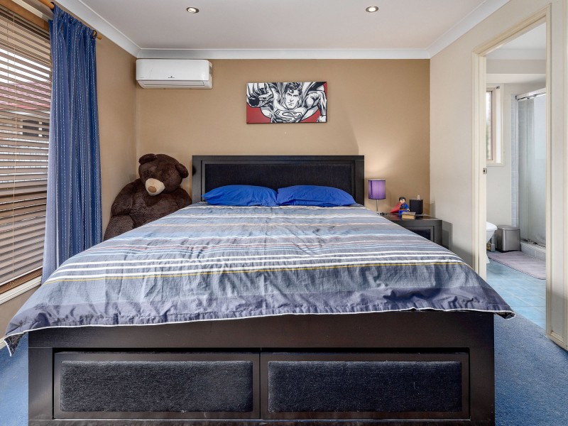 10 Coolgardie Court, Arana Hills QLD 4054